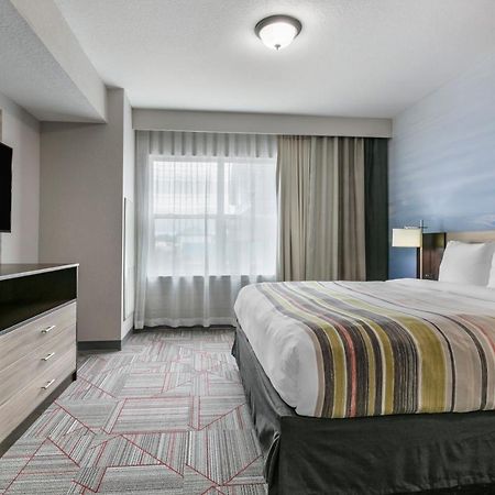 Hotel Clarion Pointe Columbus-Bradley Park Exterior foto